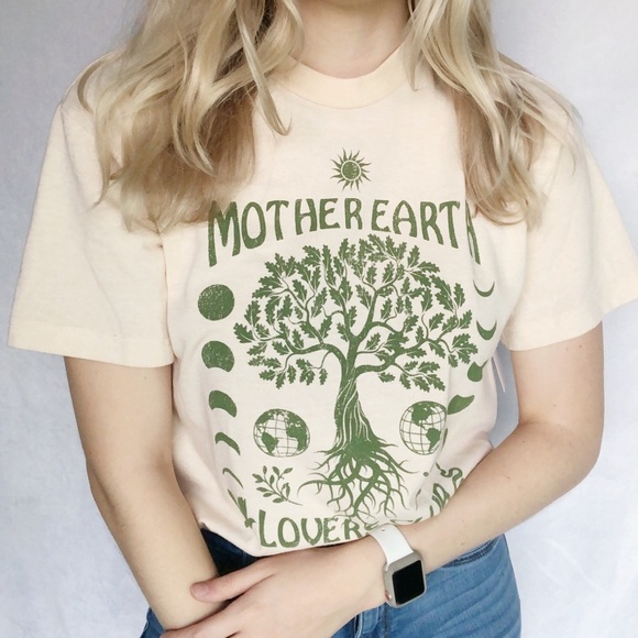 Mother Earth NWT Sustainable Tee - Picture 1 of 7